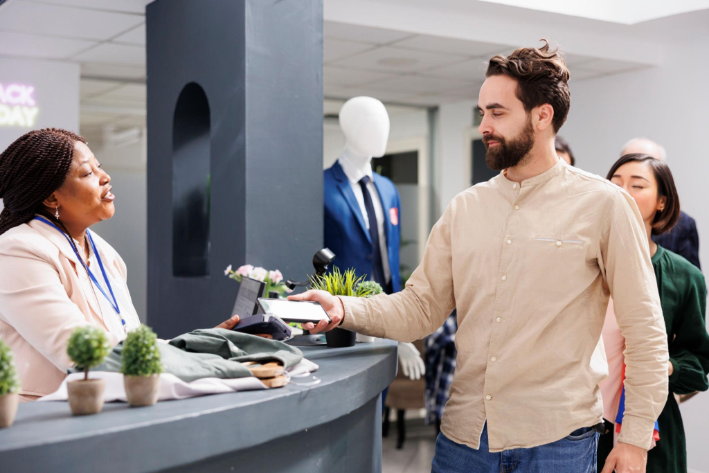 Using POS device in retail business
