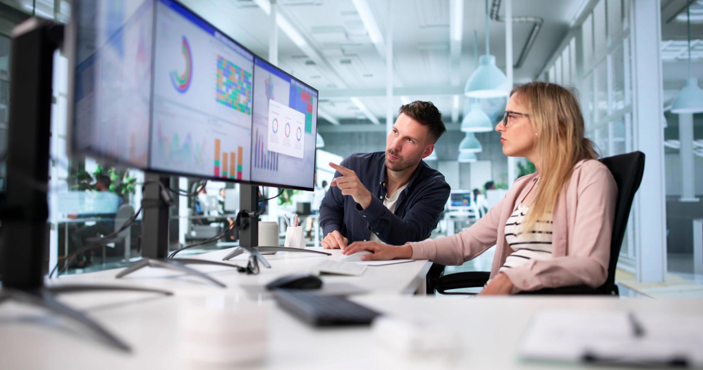 High-Performing Data Analysts Use Predictive KPI Dashboards